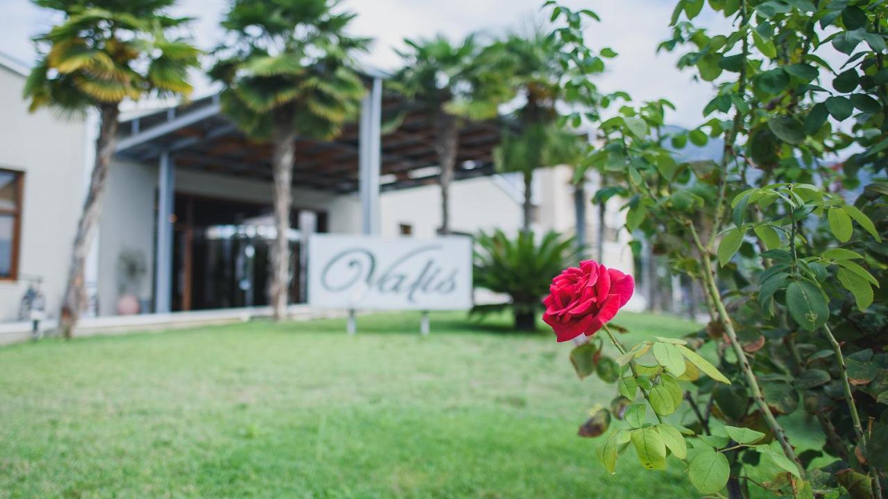 Valis Resort Hotel ヴォロス エクステリア 写真 Oaks Cypress Lakes