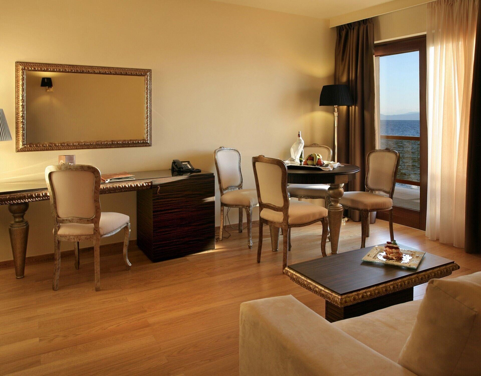 Valis Resort Hotel ヴォロス エクステリア 写真 Suite