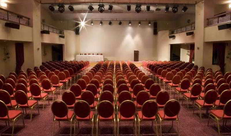 Valis Resort Hotel ヴォロス エクステリア 写真 The main auditorium